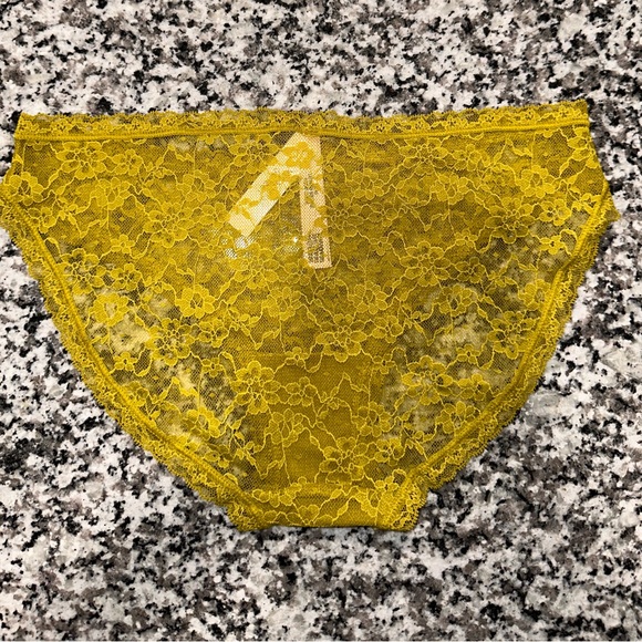 Victoria’s Secret “5” Pair Panty Bundle - Picture 5 of 13